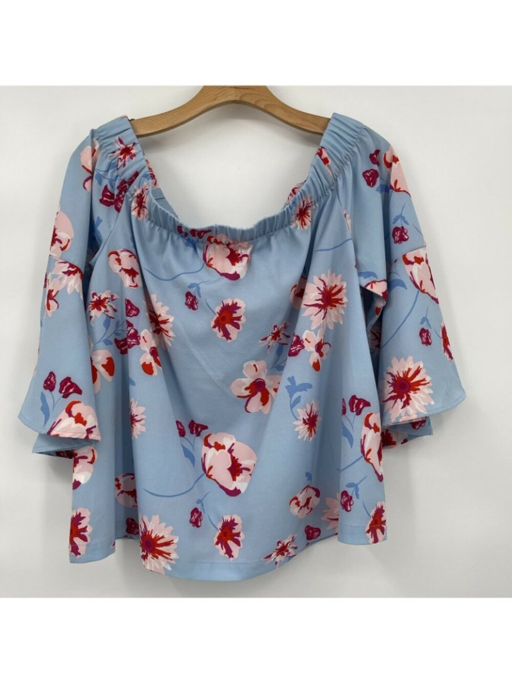 Mudpie Tropical Floral  izzy Blouse 3/4 bell sleeves size medium blue￼Women’s - Picture 5 of 9